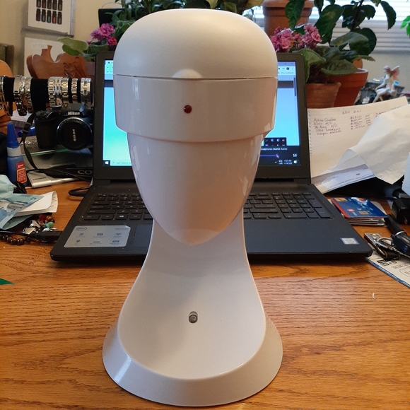 Dispenser - Picture 6 of 7